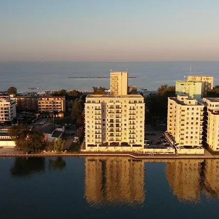 Evy Deluxe Appartement *